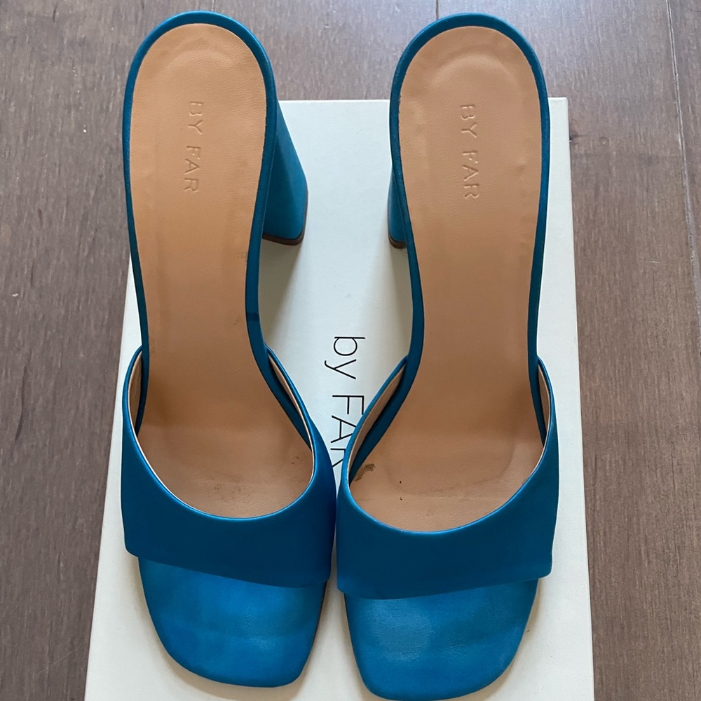 Juju Satin Sandals Blue Size 39 in box - Picture 3 of 4